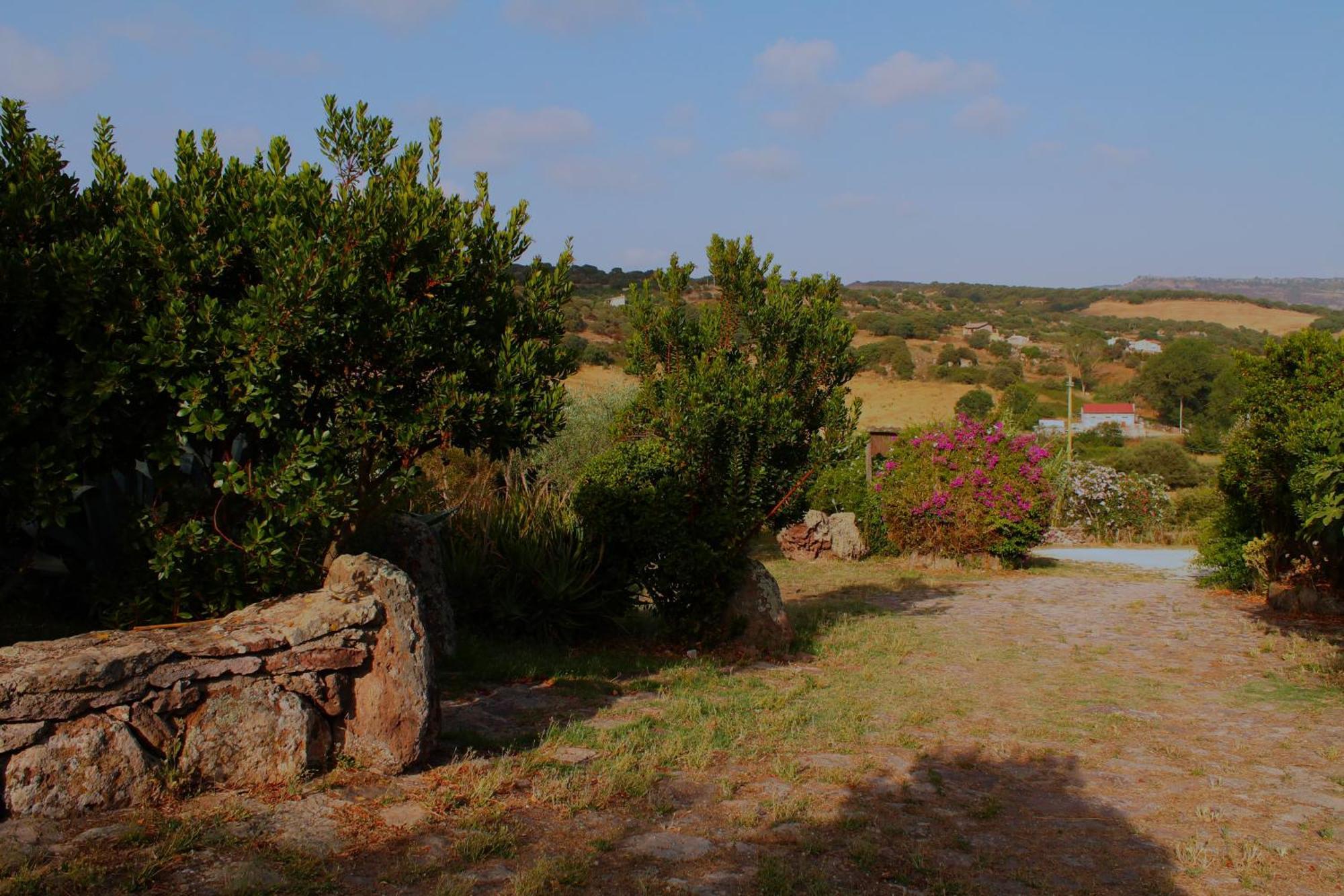 Agriturismo Su Recreu Ittiri Bagian luar foto