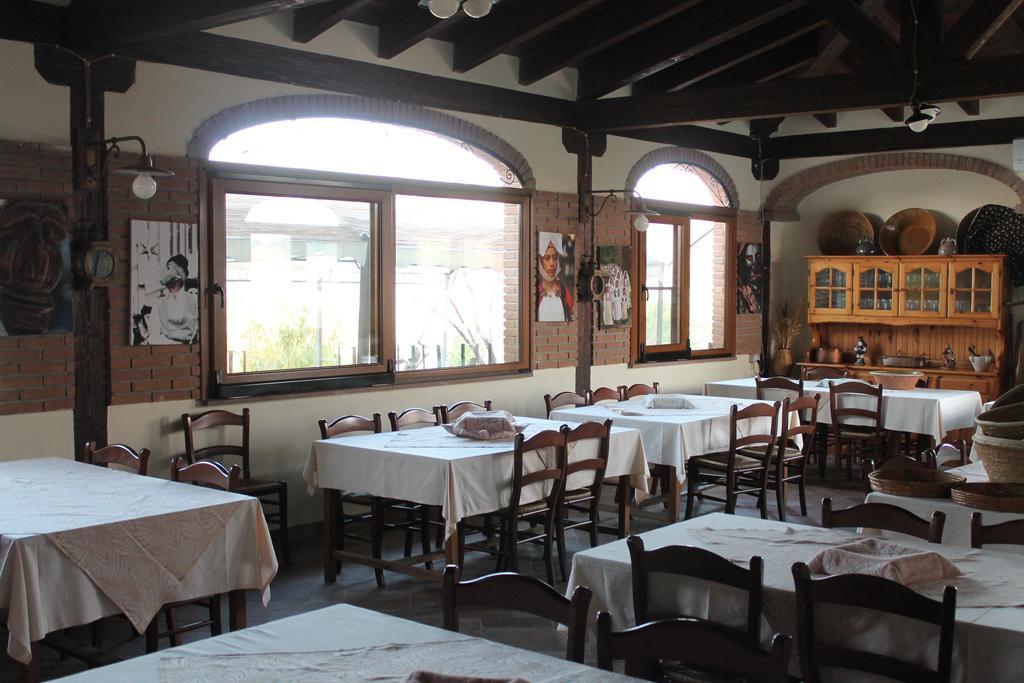 Agriturismo Su Recreu Ittiri Bagian luar foto